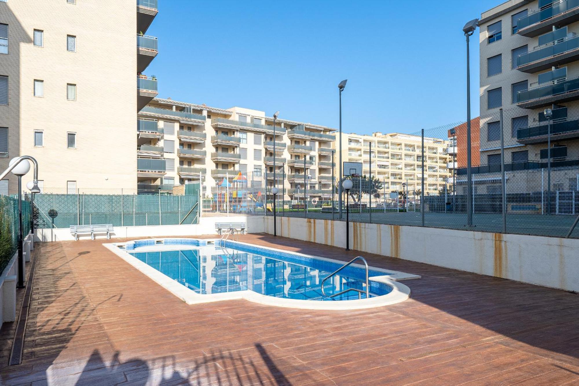 Alea Rentals - Albeniz La Pineda Exterior photo